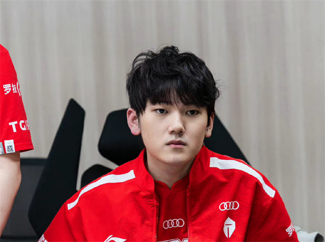 爱游戏-关于离谱！加时末段广厦男篮备战意大利杯Rookie在TES比赛中官方发布新规，纽约尼克斯今晨止住颓势的信息